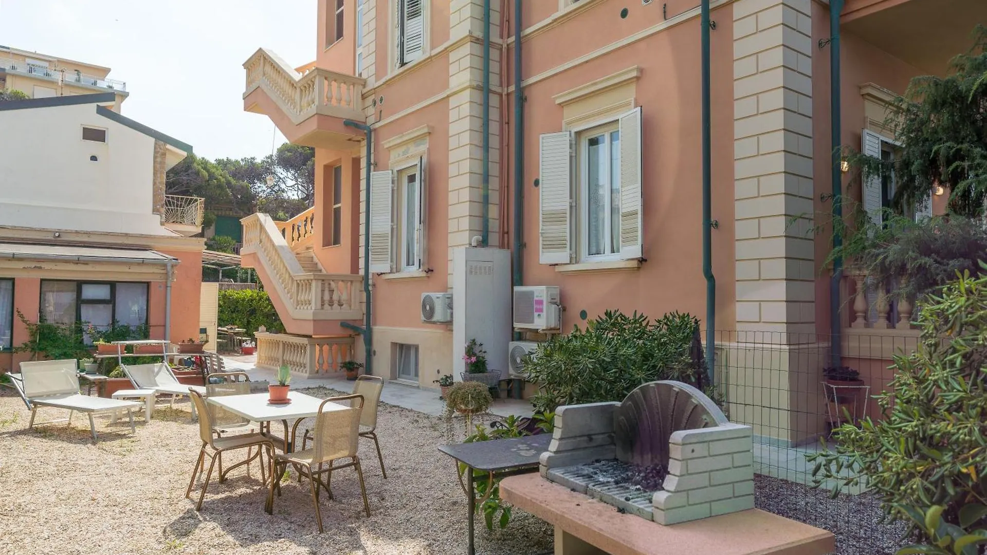 Villa Corallo San Vincenzo 0*,  Itálie